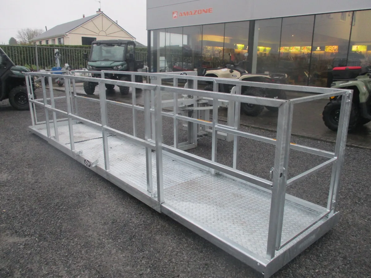 Saftey Cage Man Basket Teleporter Cage Swivel - Image 3