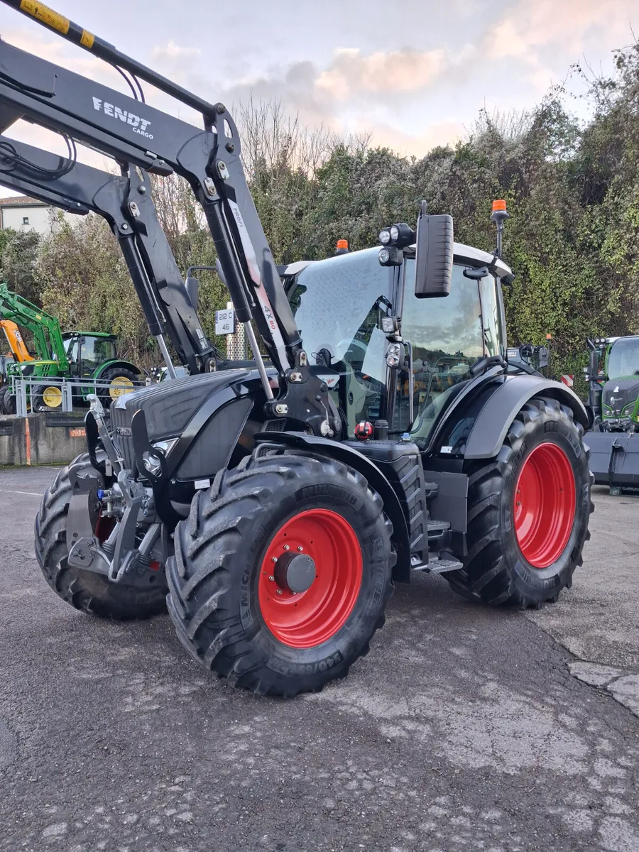 Fendt 516 Black beauty - Image 1
