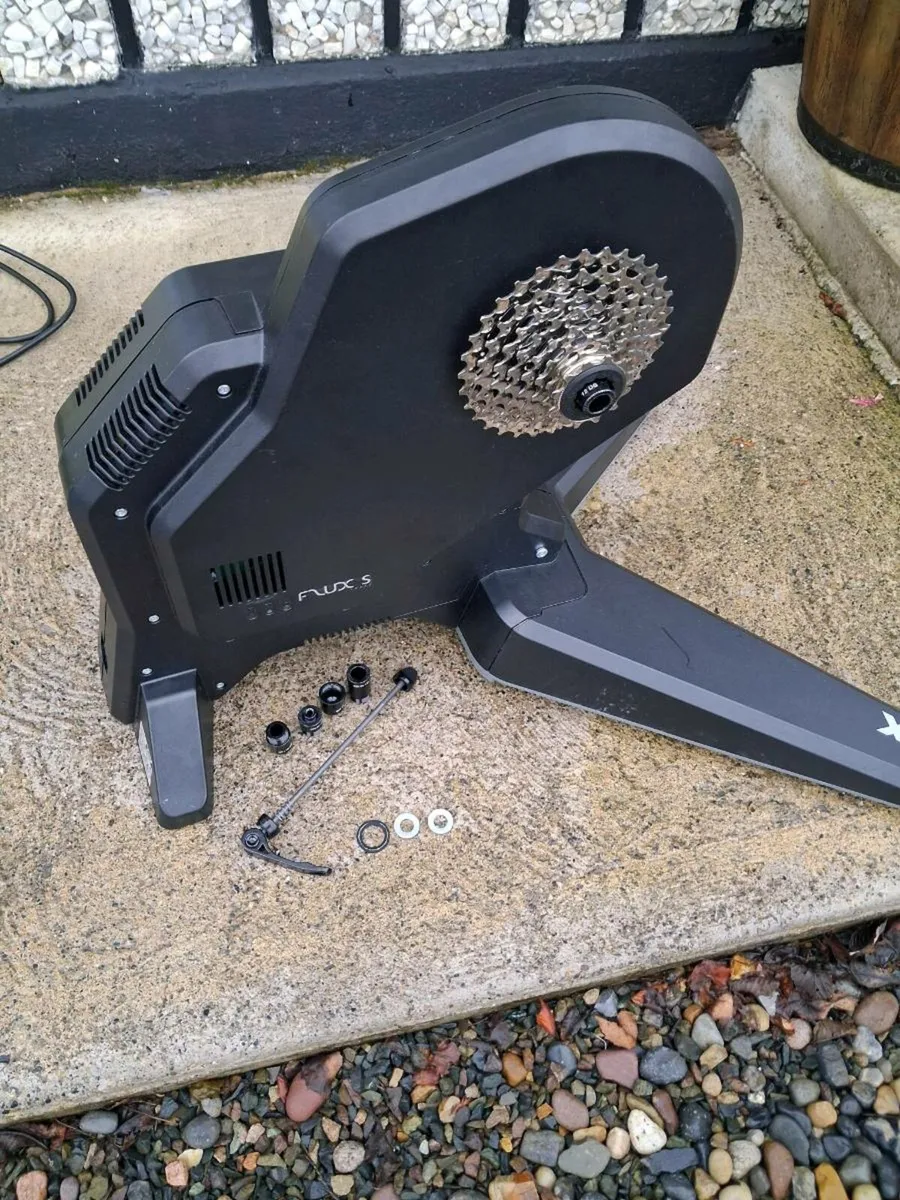 TACX TURBO TRAINER FLUX S - Image 1