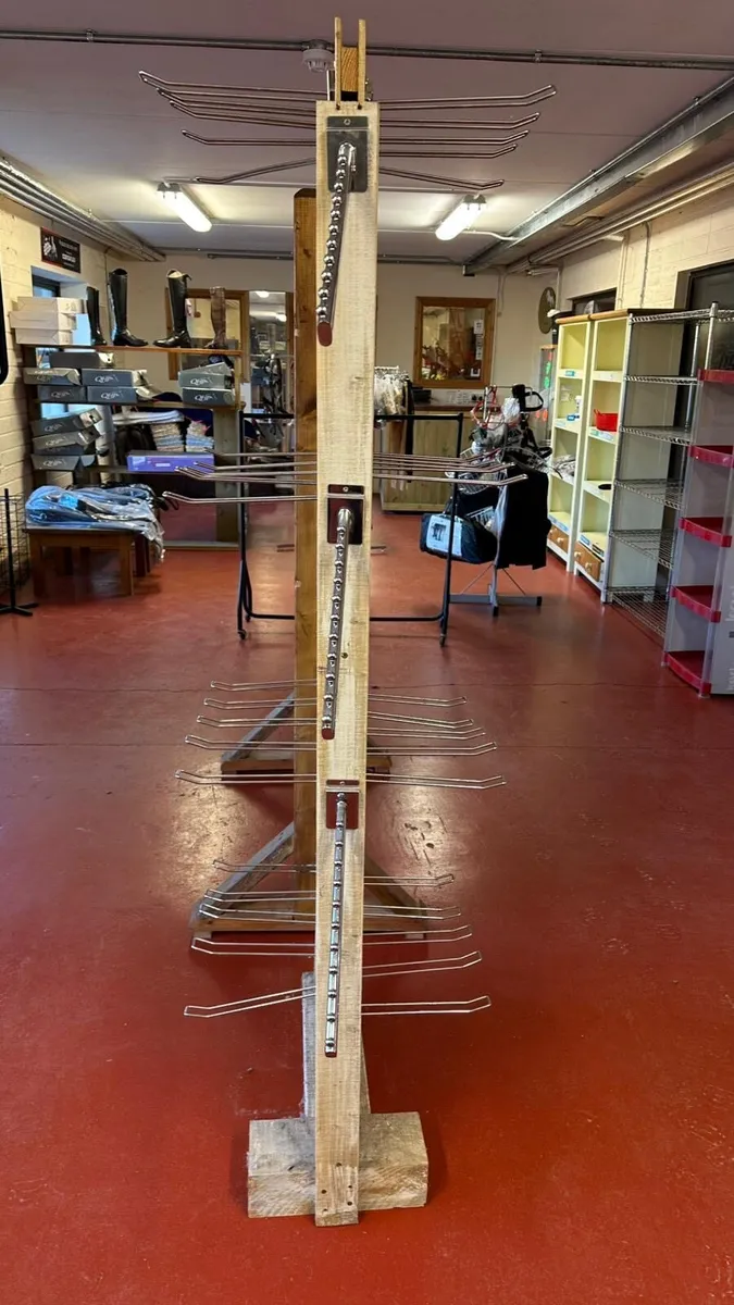 For sale shop shelves grid wall desk till - Image 1