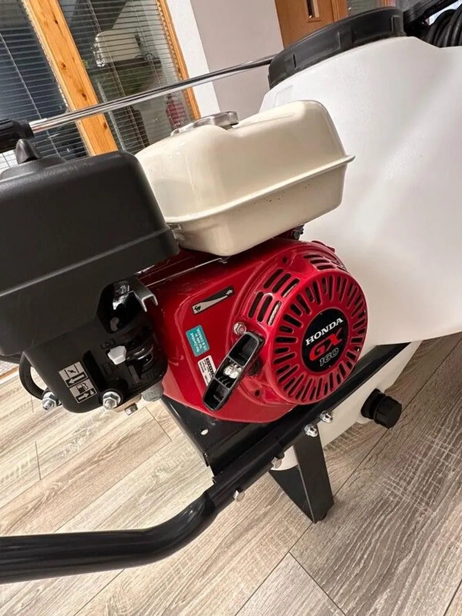 Pressure Washer Barrow Mounted Recoil Start Honda - Image 4