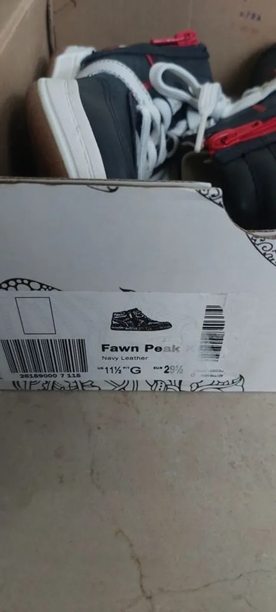 New Clarks leather shoes - Image 2