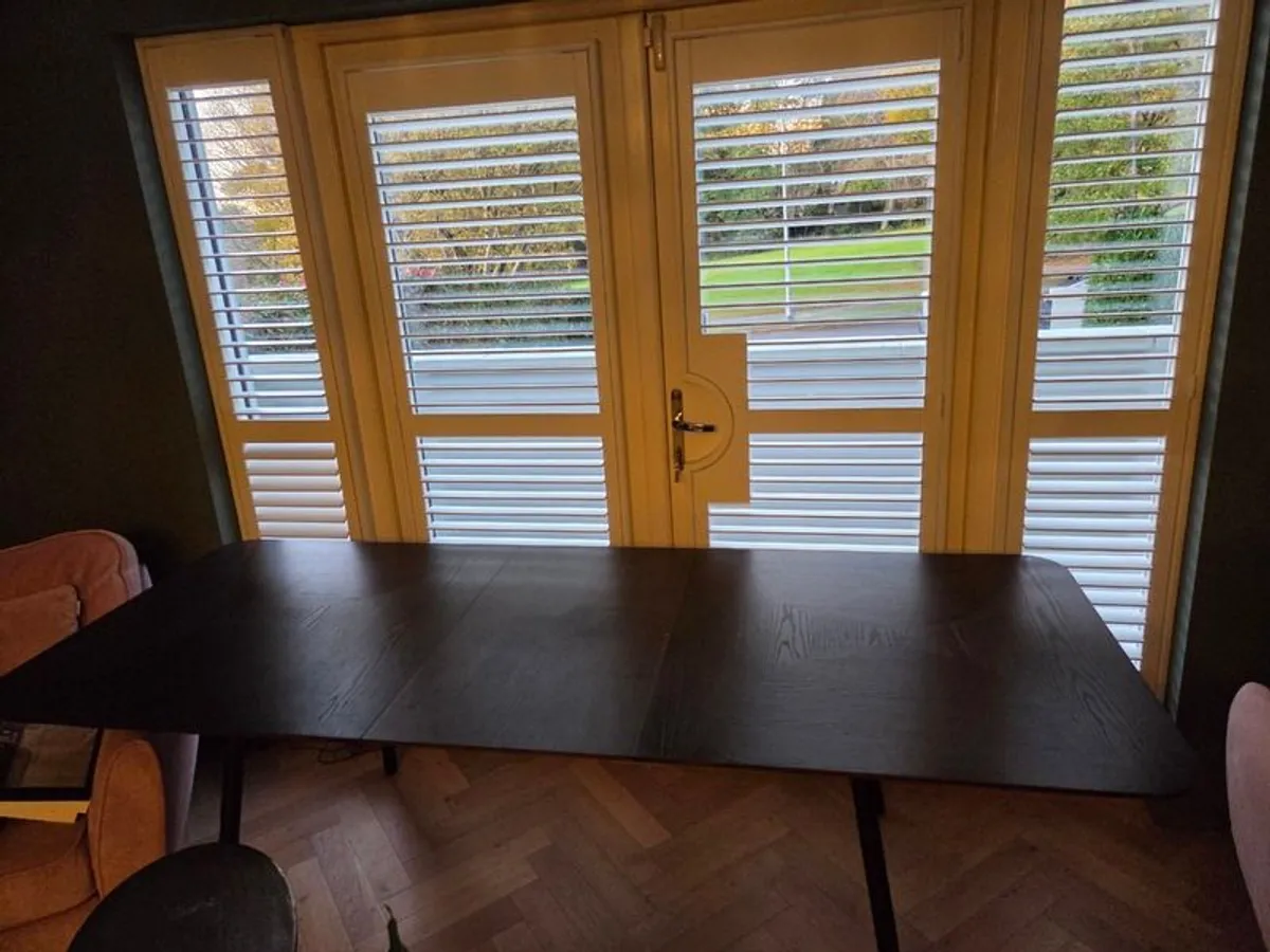 Absolutely stunning designer extendable ( from 6 to 8 /10 chairs)dark oak dining table for sale! A must see!! - Image 2