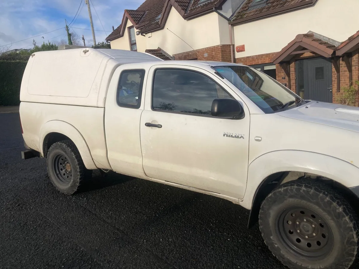 Truckman high roof canopy  (hilux) - Image 1