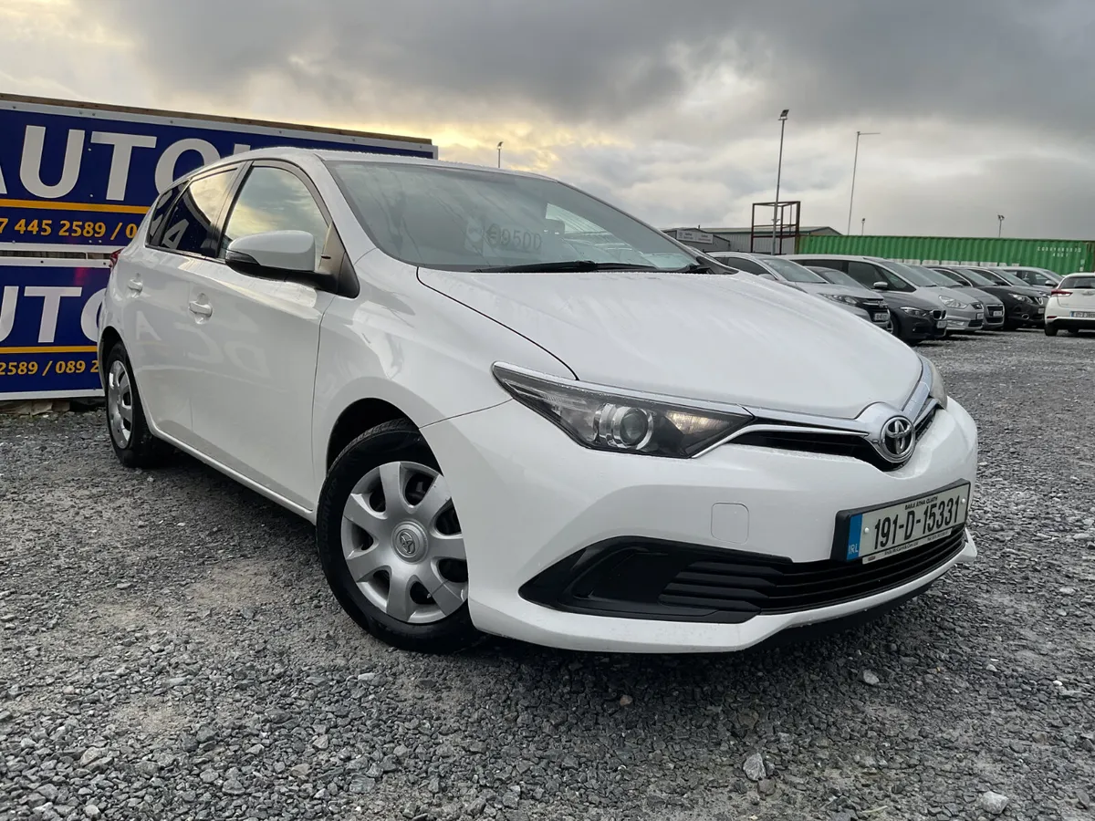 2019 TOYOTA AURIS 1.4 D4D TWO OWNER - Image 1