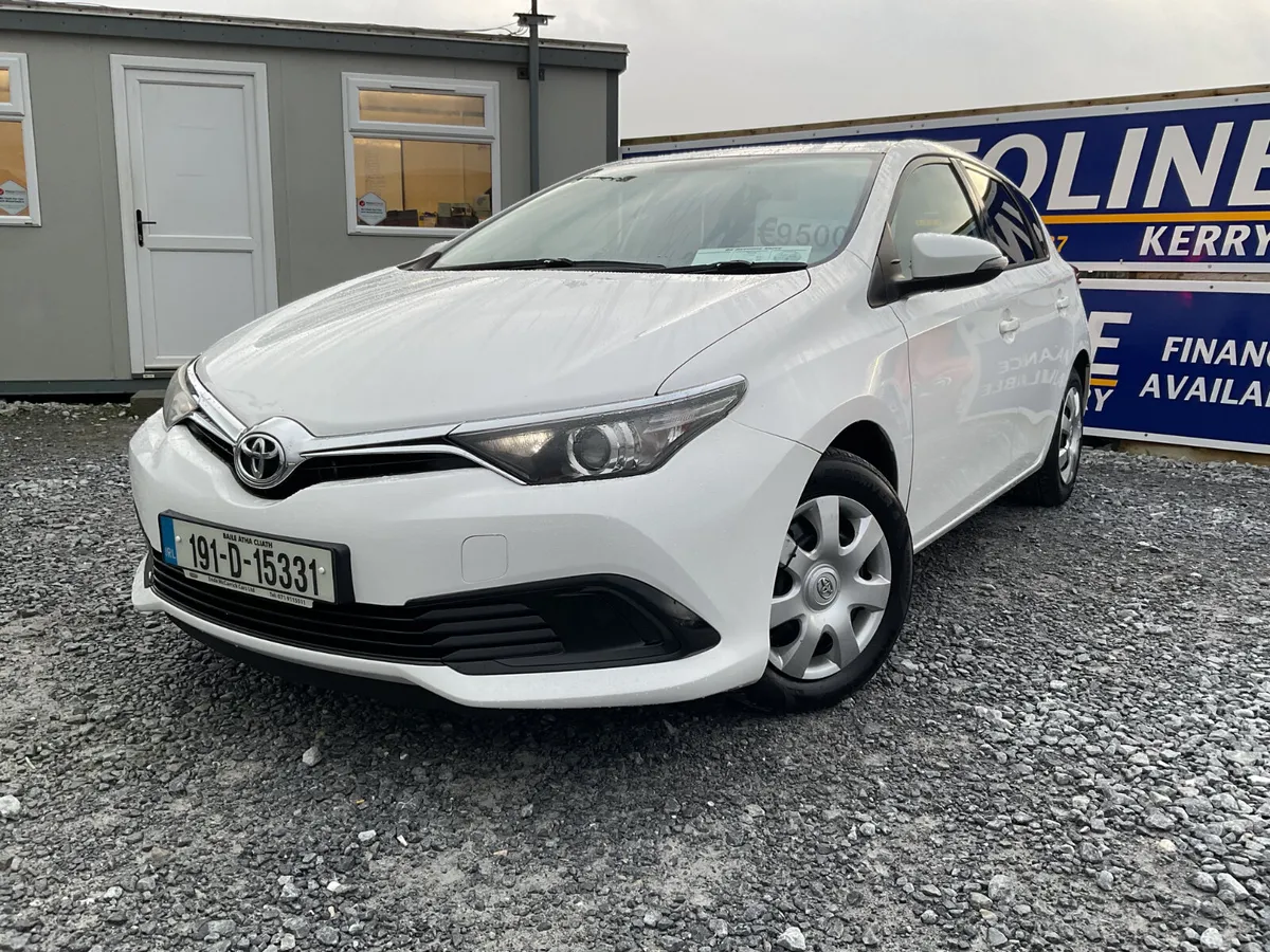 2019 TOYOTA AURIS 1.4 D4D TWO OWNER - Image 2