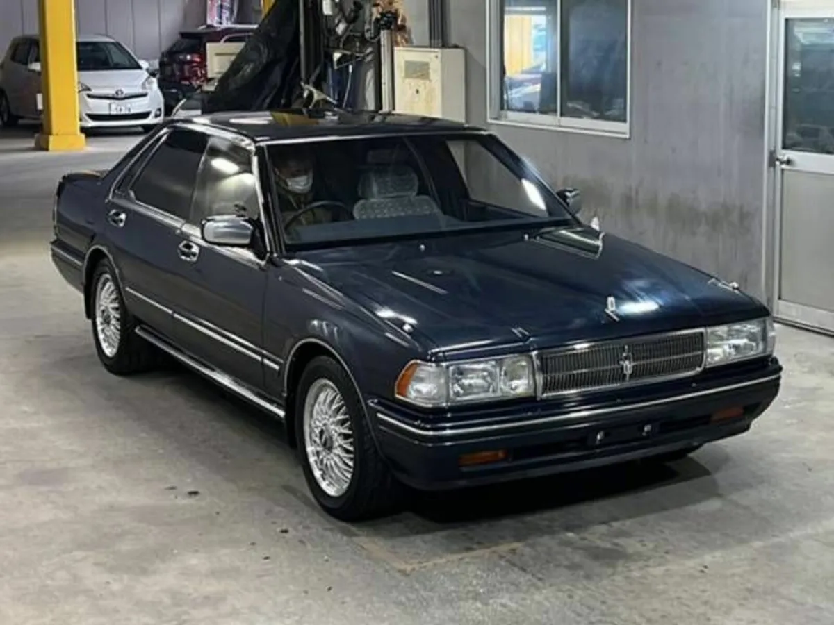 Nissan Cedric VG20DET V6 2.0L Turbo 1987 VIP style - Image 1