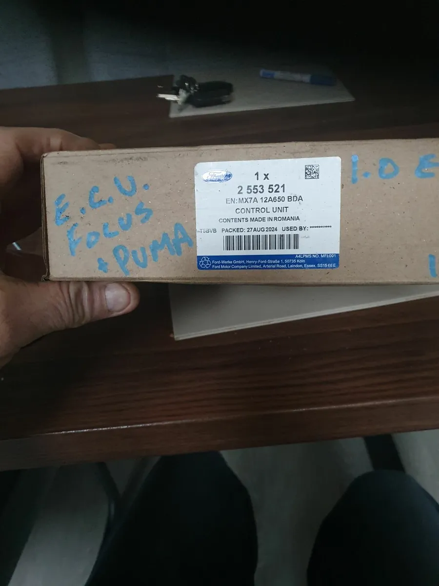 Ford new engine parts. - Image 1