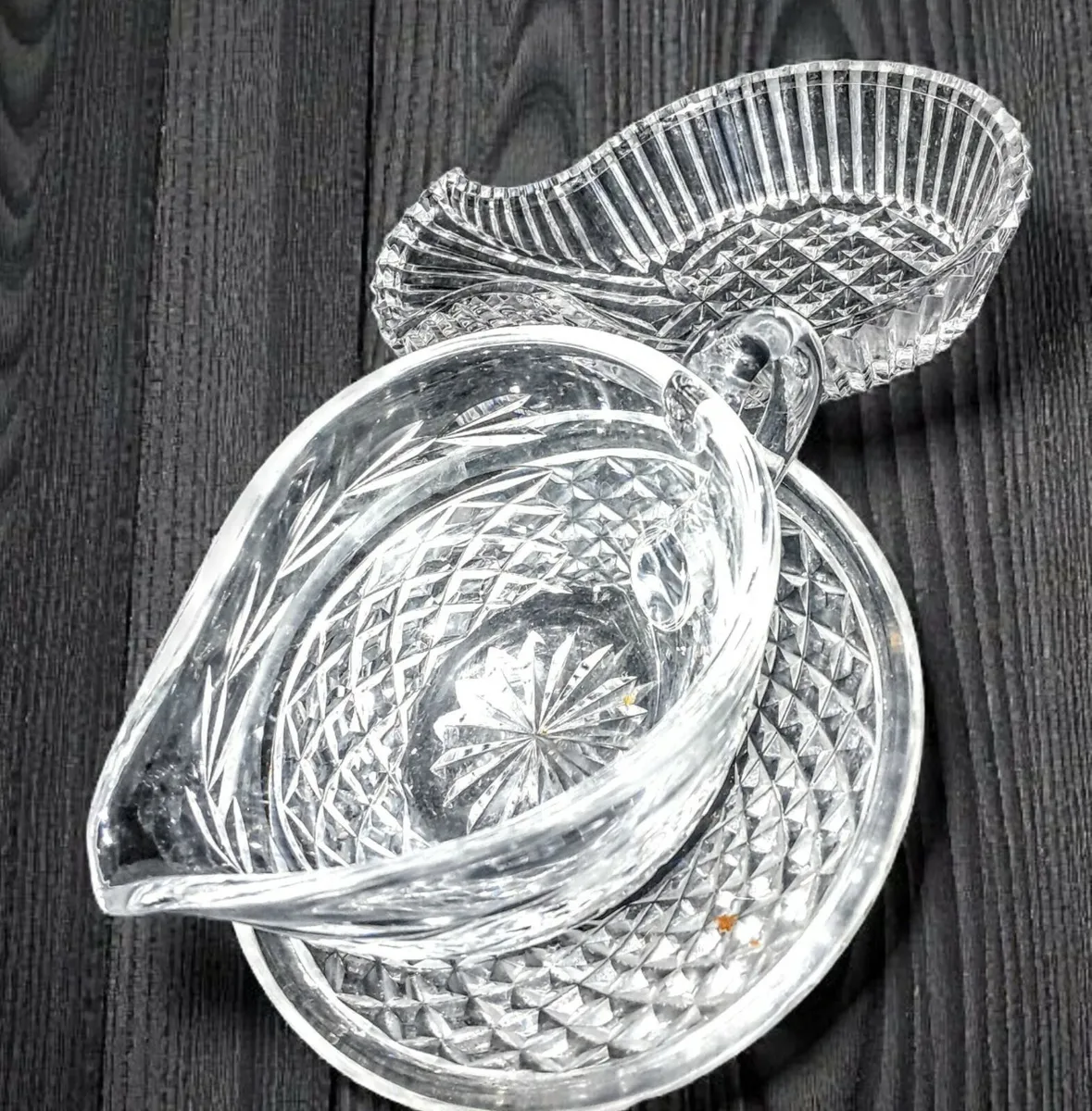 Waterford crystal gravy boat and spoon rest - Image 1