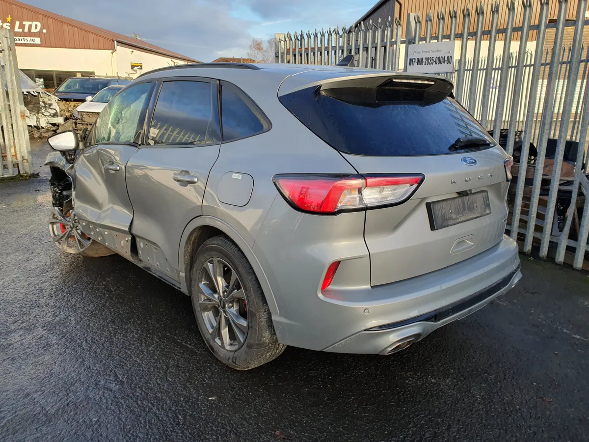 23 FORD KUGA  2.5 HYBRID ST-LINE X FOR BREAKING - Image 3