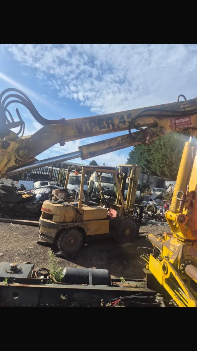 Crane off Mercedes truck 700 euro - Image 4