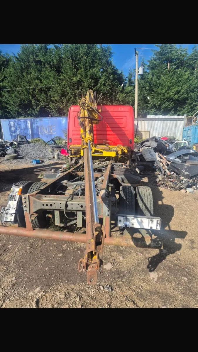 Crane off Mercedes truck 700 euro - Image 2