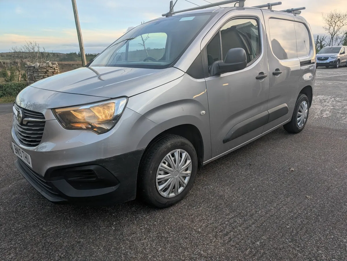 Vauxhall Combo 2019 - Image 1