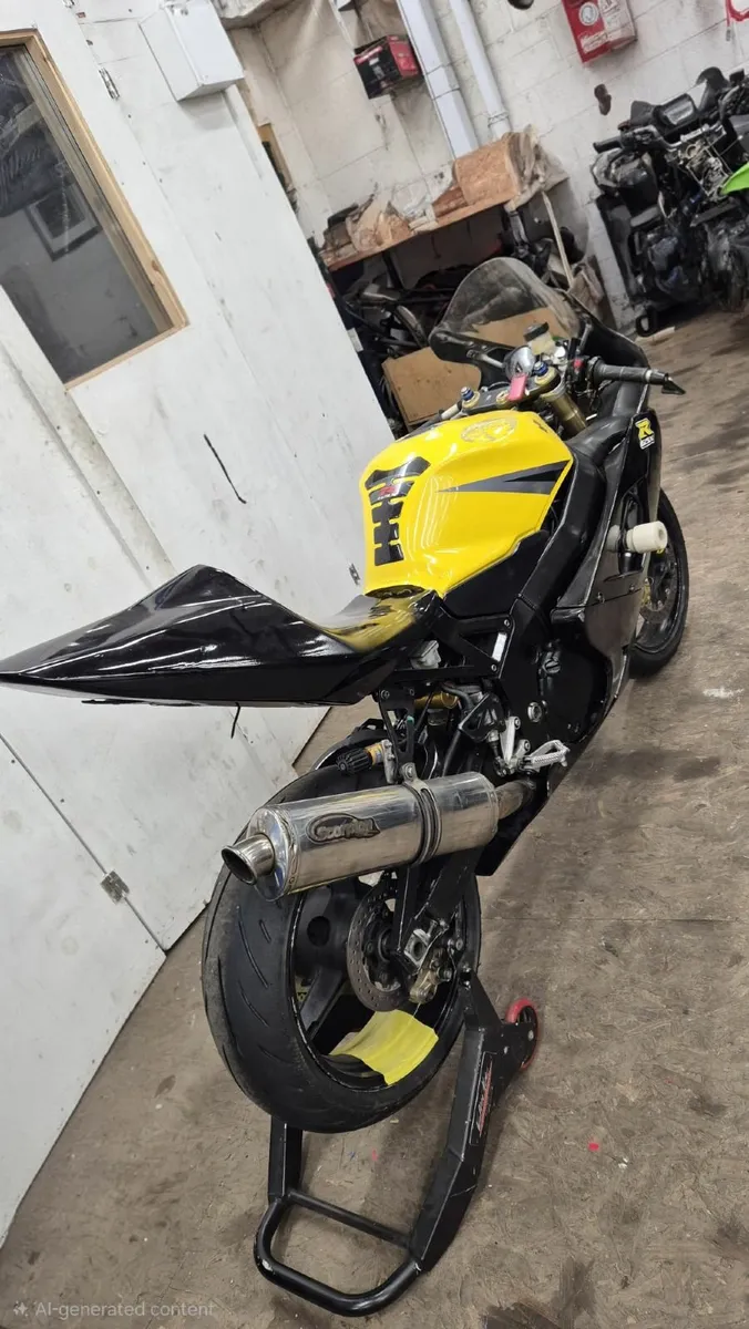 Suzuki Gsxr 750 k4 track bike - Image 3