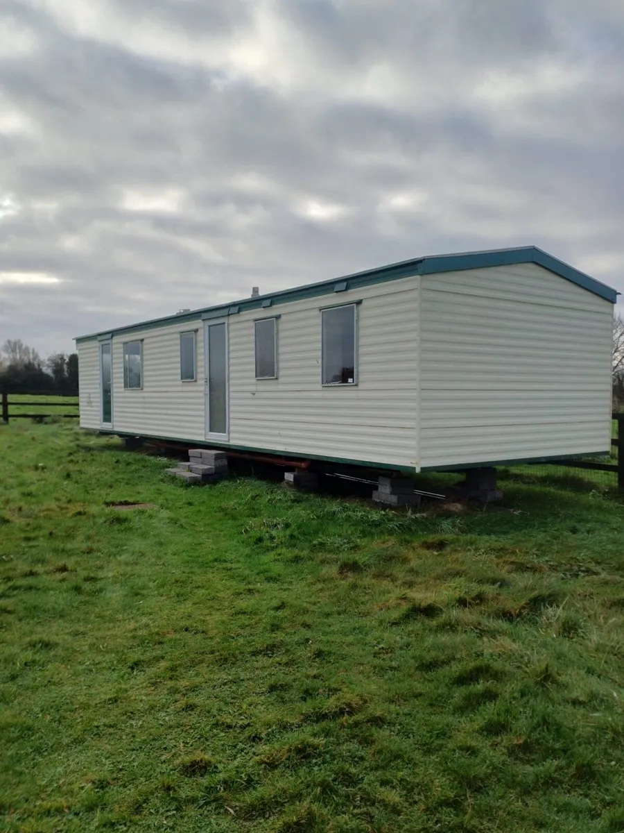 Mobile home - Image 1