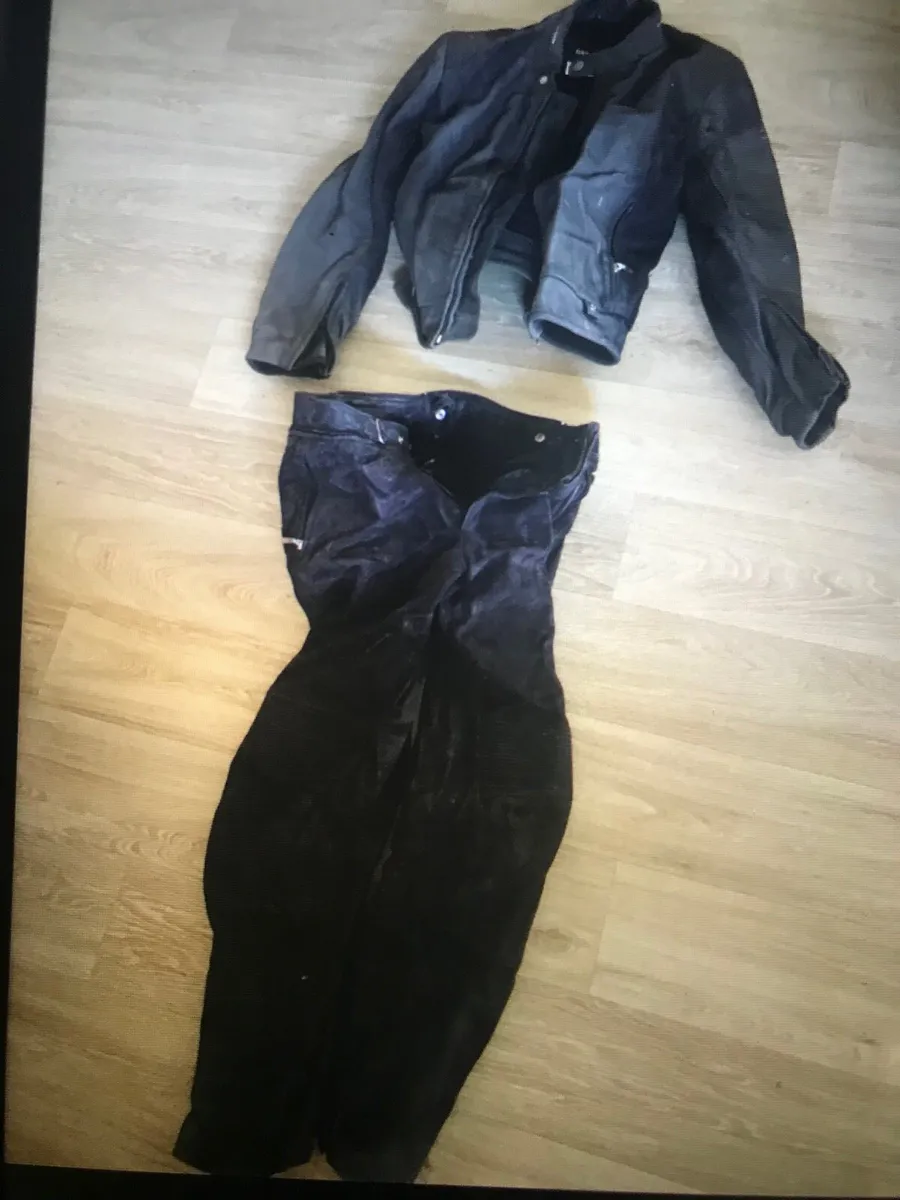 Motorcycle leathers and SIDI boots - Image 4