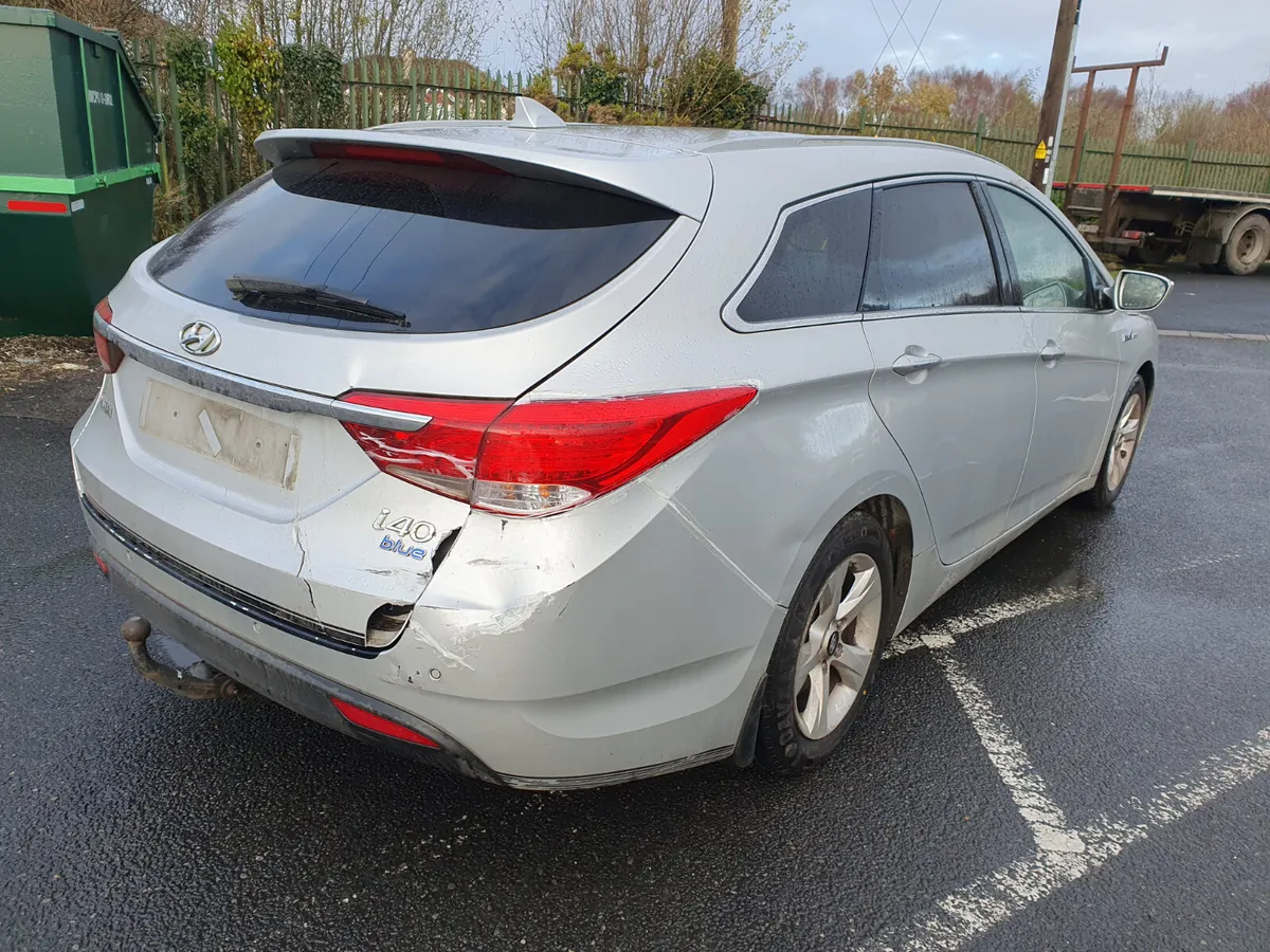 14 HYUNDAI I40 1.7 CRDI (D4FDE) FOR BREAKING - Image 4
