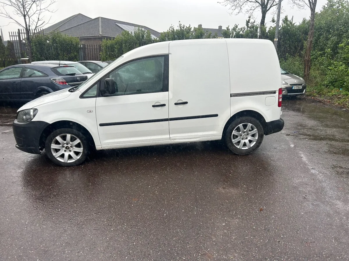 Volkswagen Caddy 2014 - Image 2