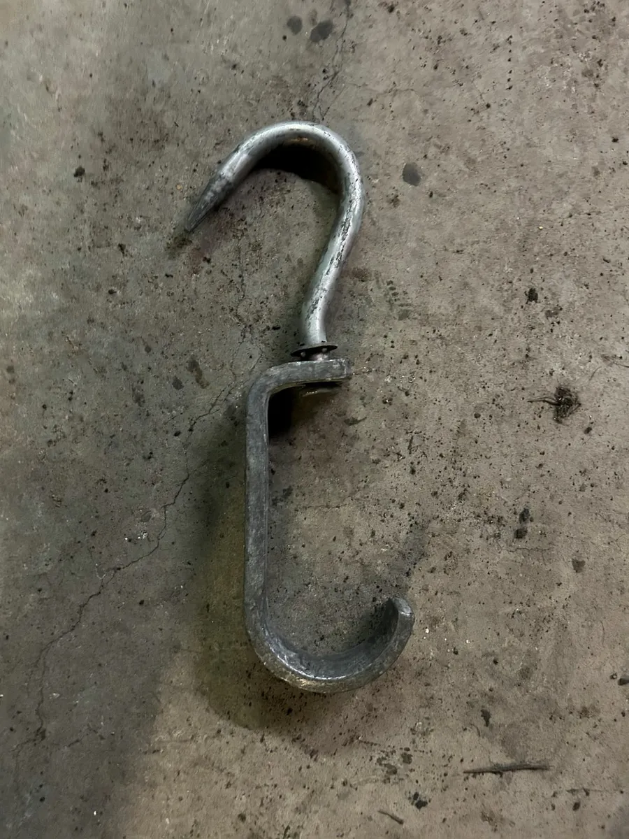 Meat hooks for meat rail trailer - Image 1