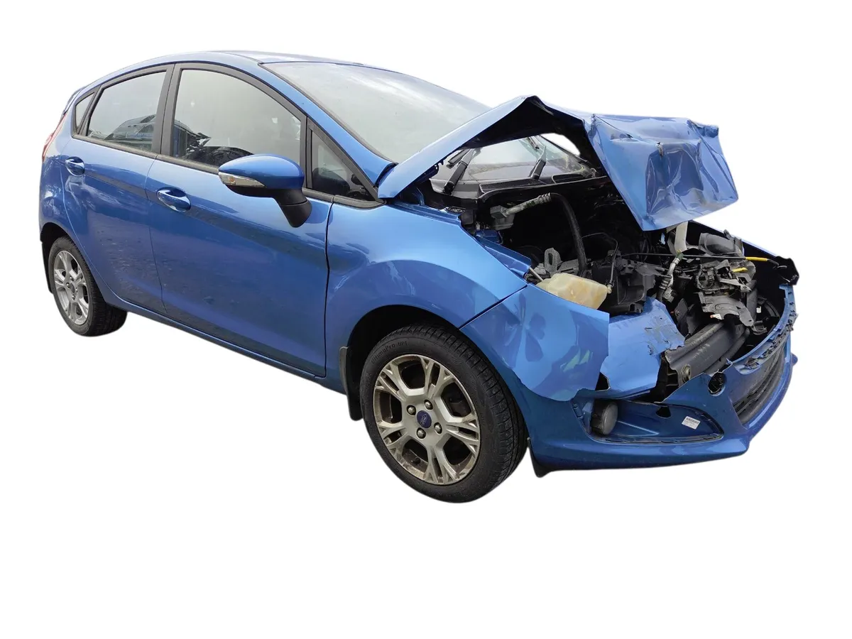 2017 FORD FIESTA For Breaking/Dismantling - Image 1