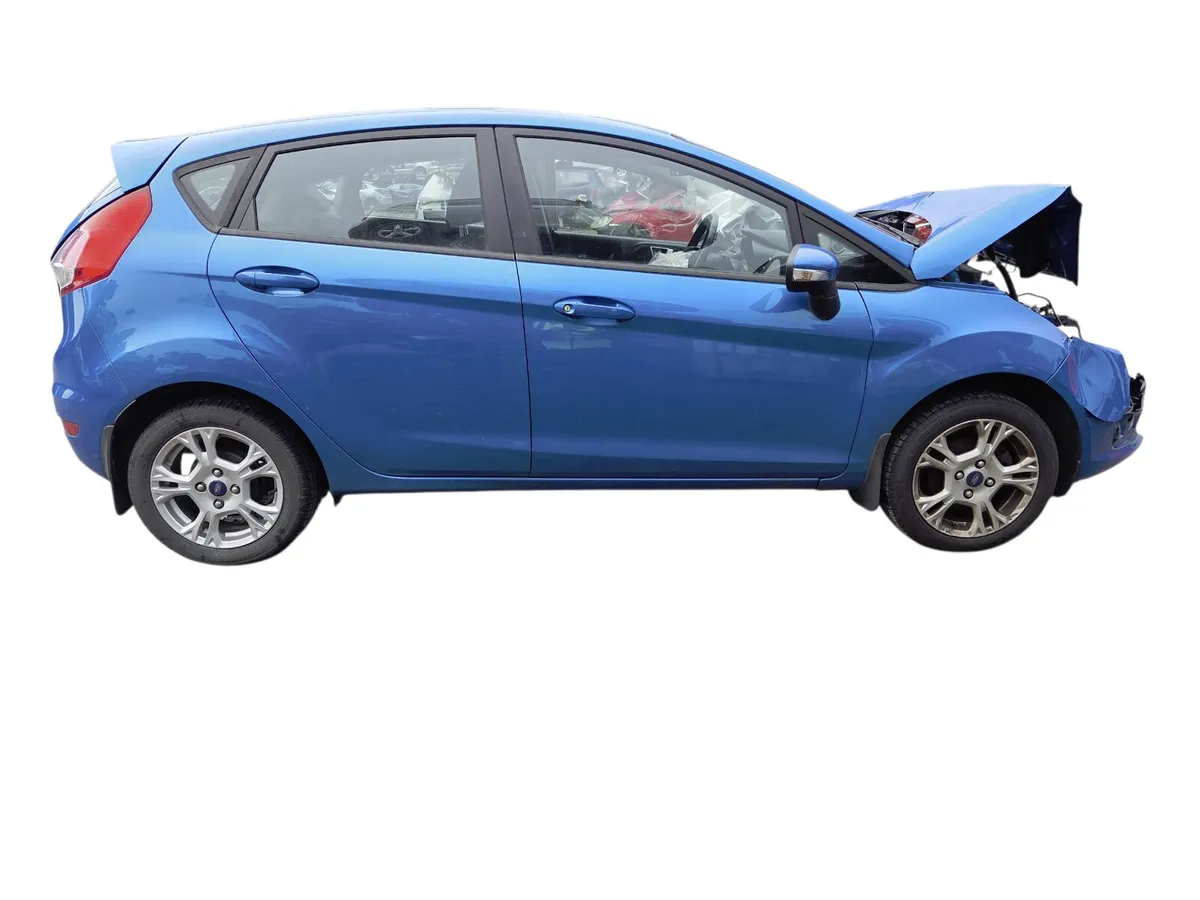 2017 FORD FIESTA For Breaking/Dismantling - Image 2