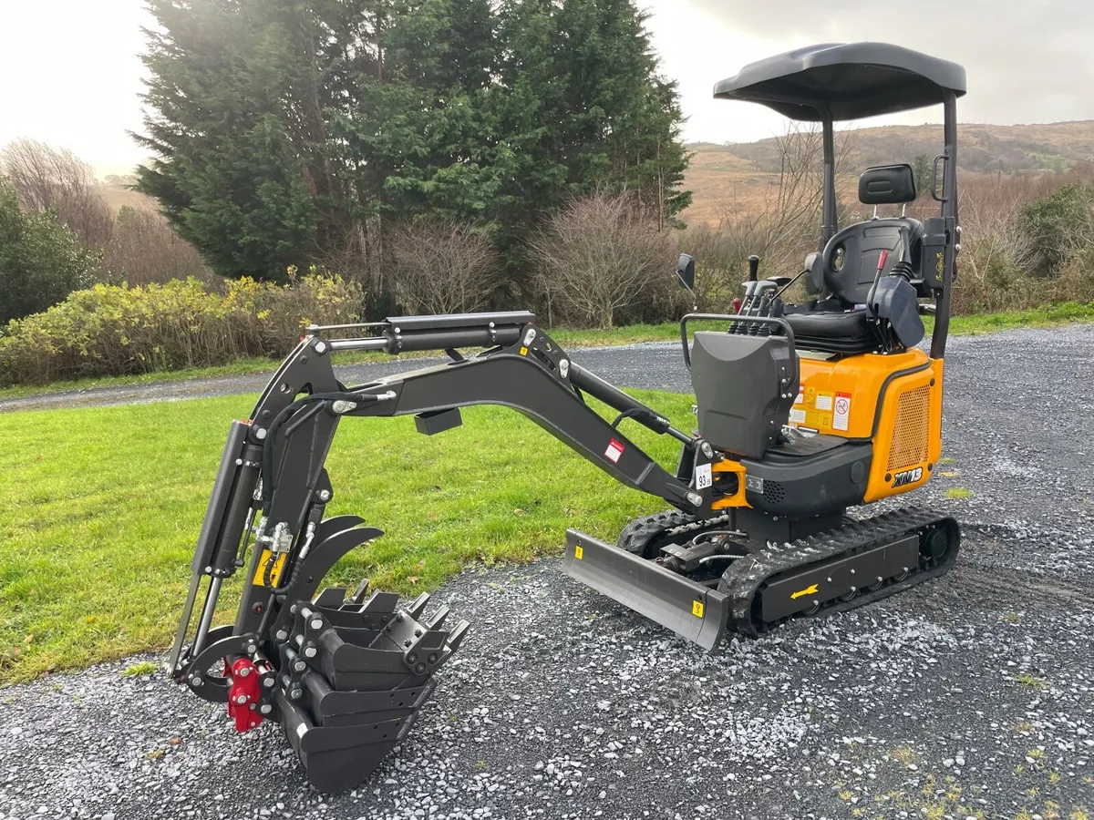 Rhino 1.5 Ton mini digger. Finance. - Image 1