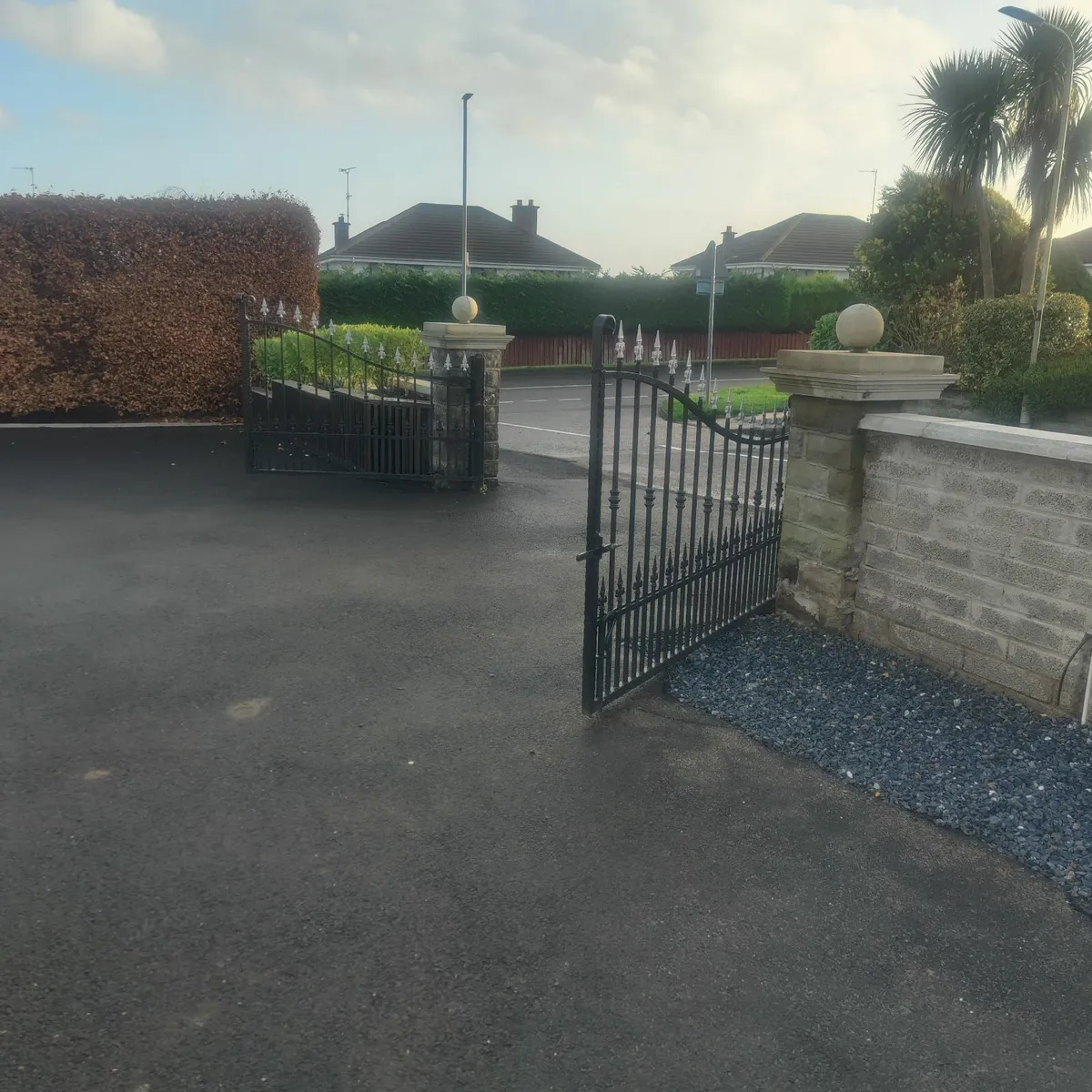 Metal Gates - Image 4