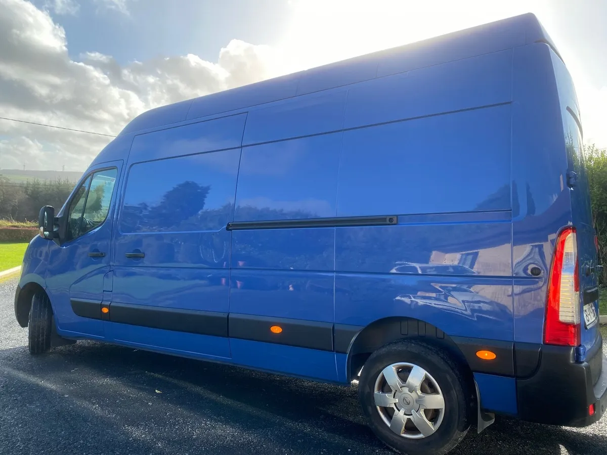 Nissan NV400 2018 - Image 2