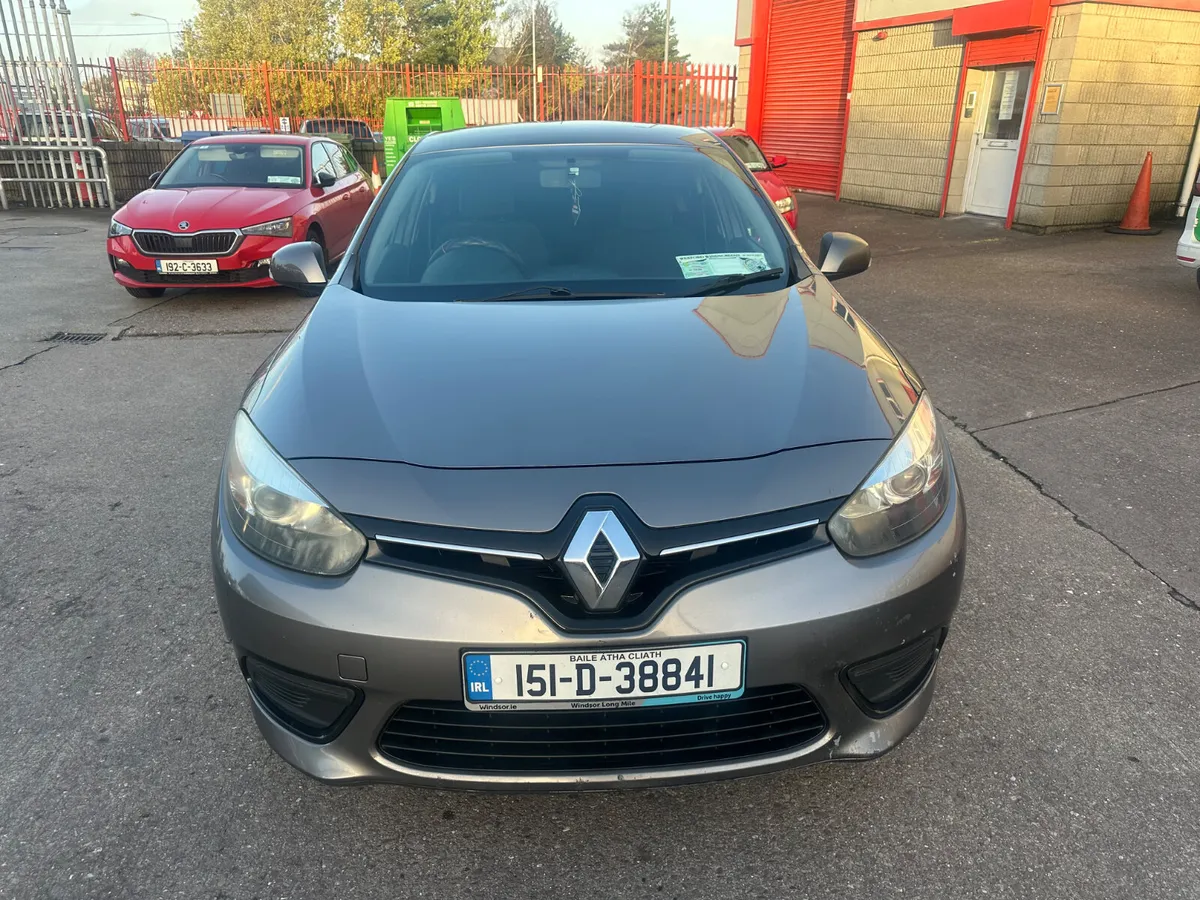 2015 Renault Fluence Automatic - Image 2