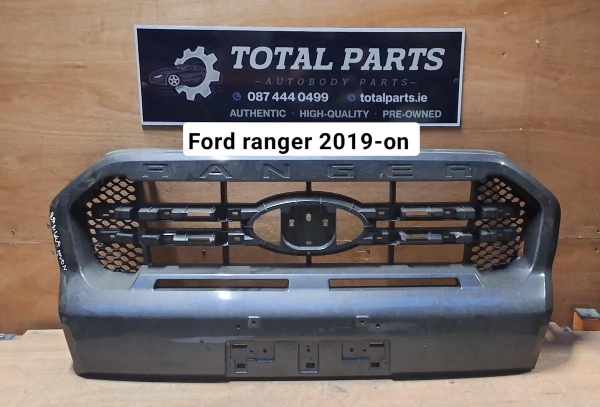 Ford body parts - Image 2