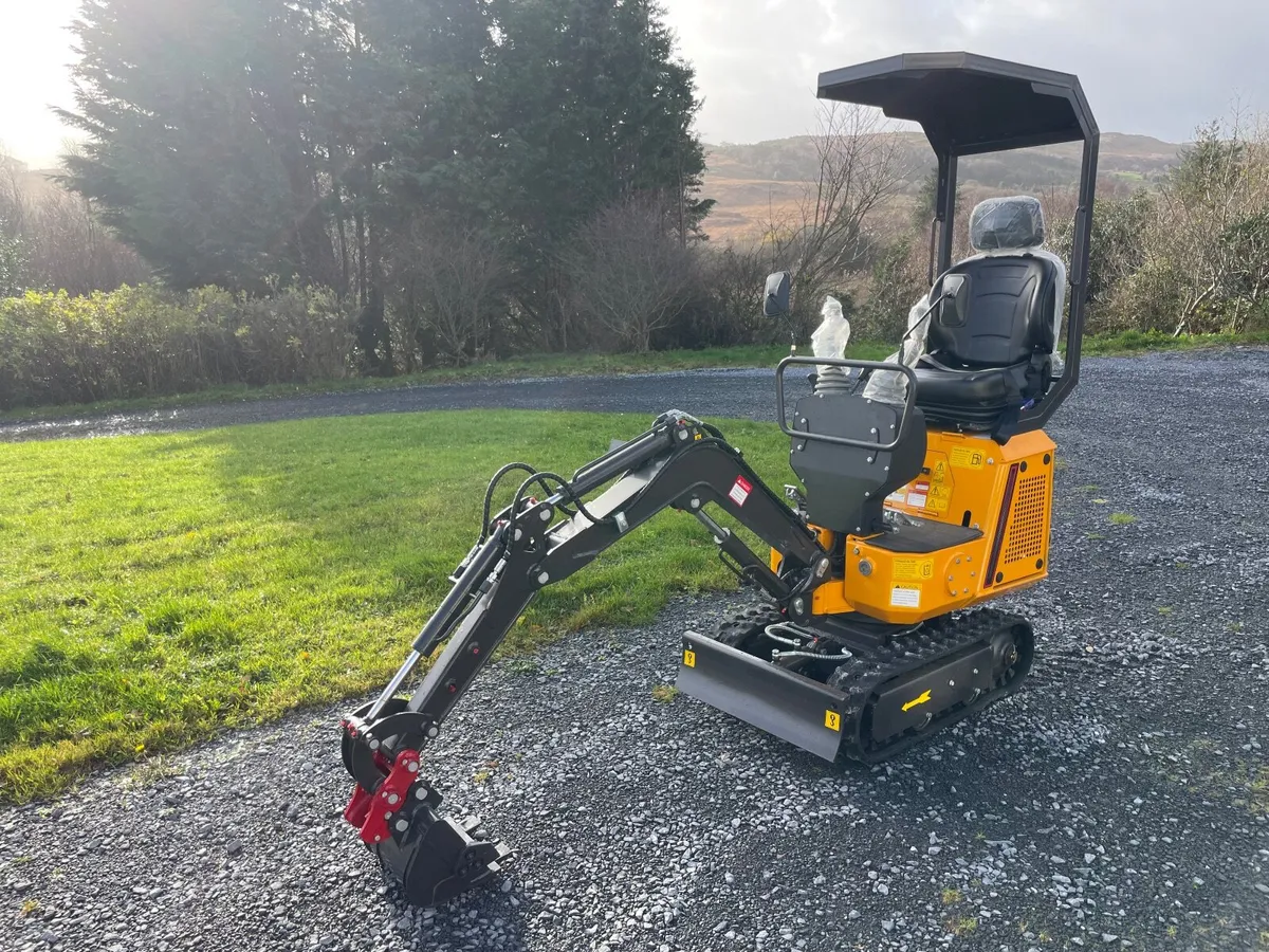 Rhino Loncin .8 ton  micro digger - Image 1