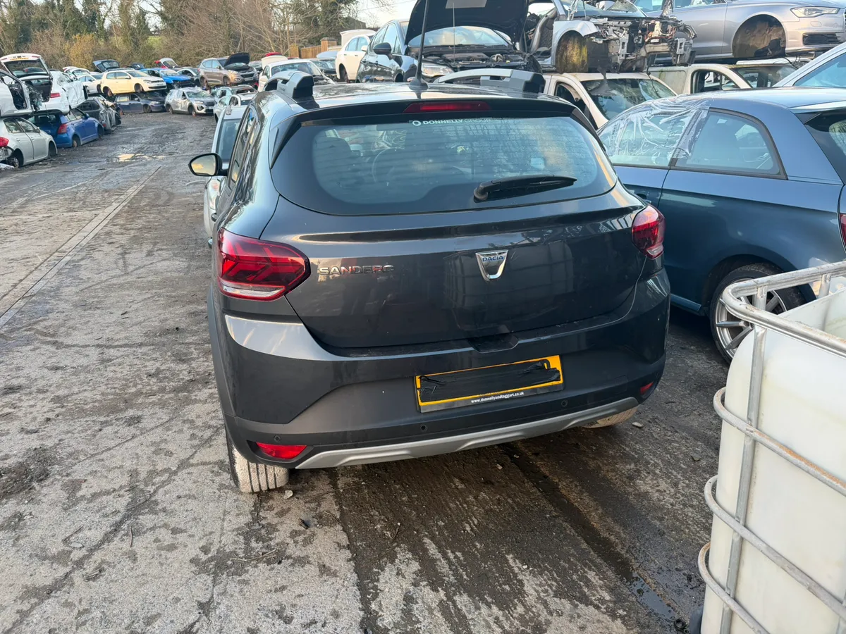 Breaking 2023 Dacia sandero stepway - Image 4