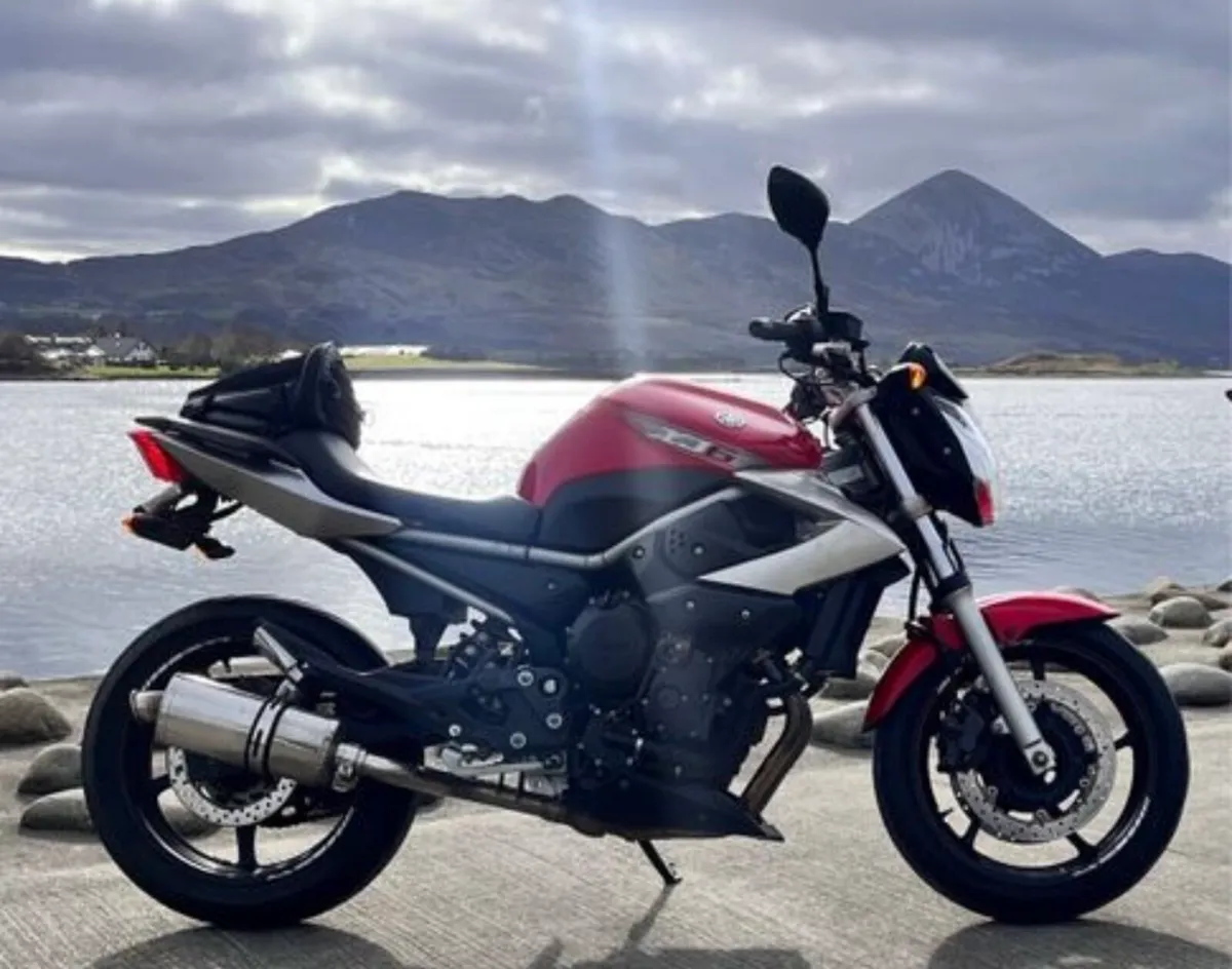 Yamaha XJ6 - 2010 - Image 1