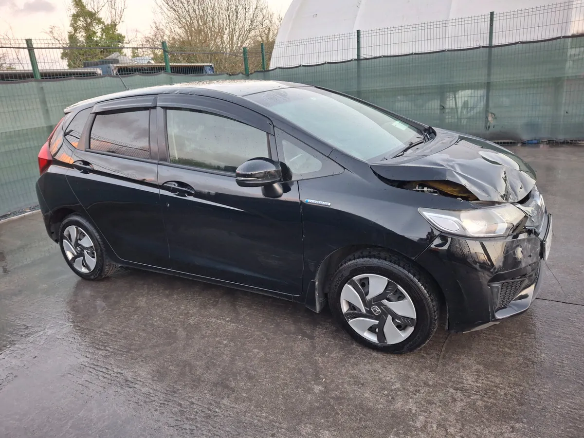 €500 OFF!!! *2015 Honda Fit    Hybrid  Automatic - Image 2