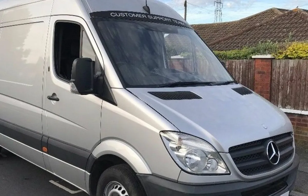 Mercedes-Benz Sprinter 2012