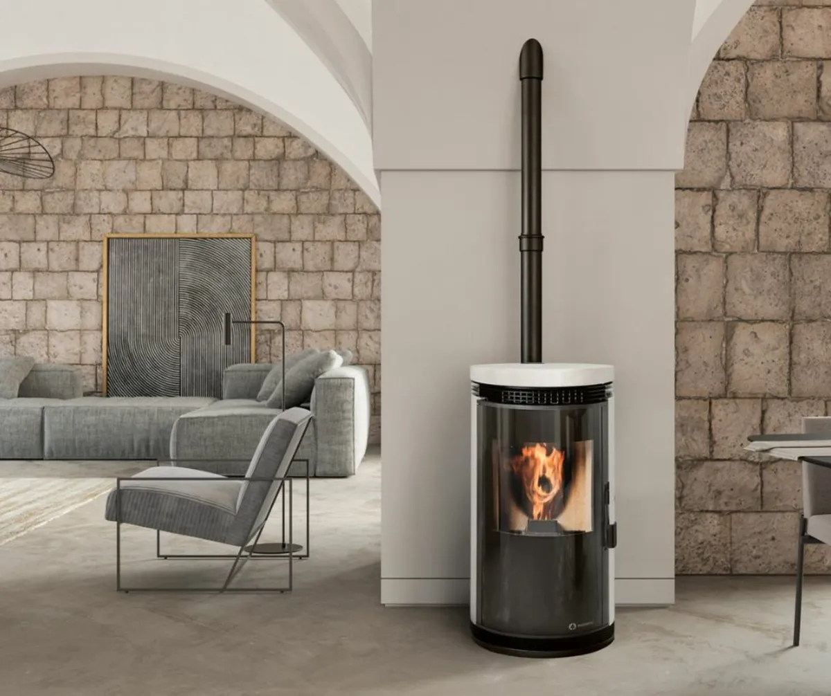 White 7.5Kw, wood pellet stove, good condition - Image 1