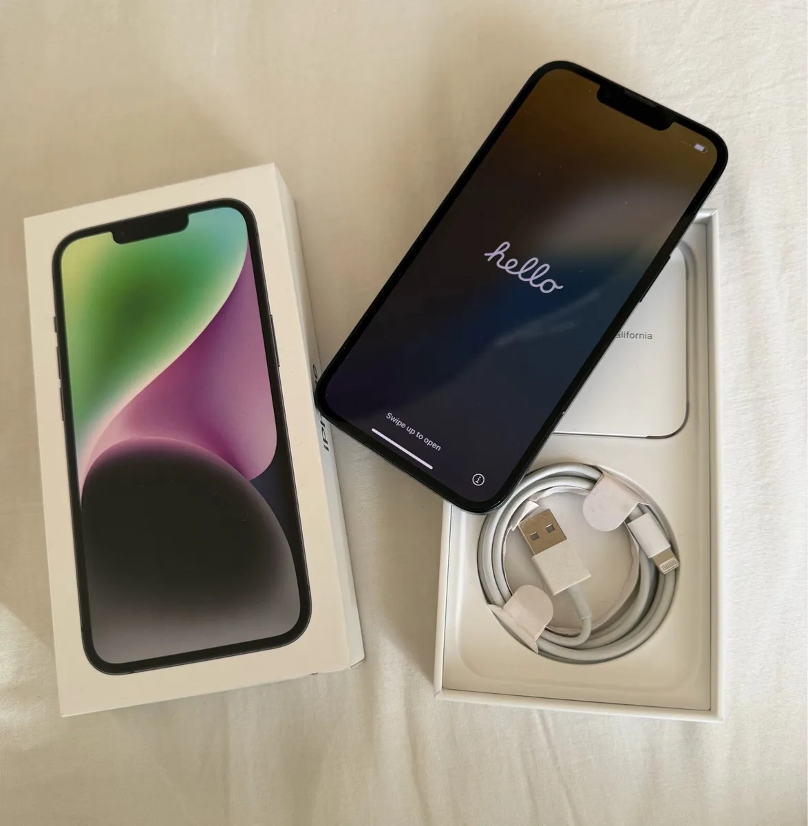 iPhone 14 SIM unlocked - Image 1