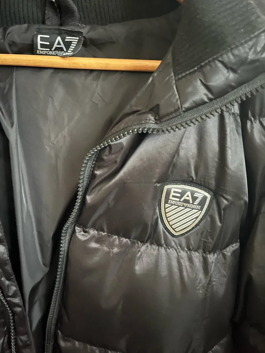 Authentic Armani puffer jacket - Image 4