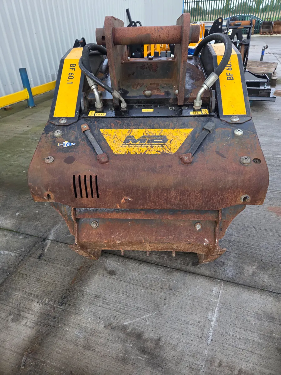 Mb Bf60 Crushing Bucket - Image 4