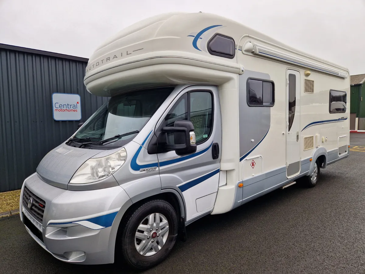 2011 AUTO TRAIL SCOUT - Image 1