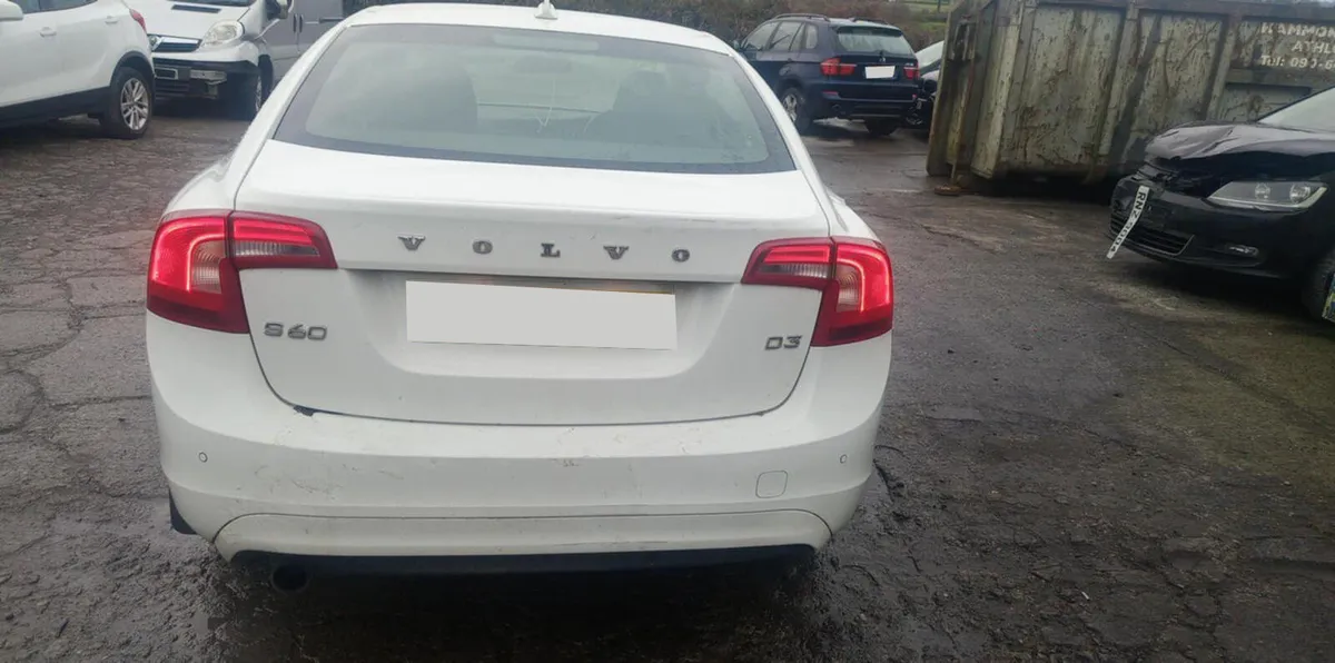 2017 VOLVO S60 2.0 DIESEL FOR BREAKING! - Image 3