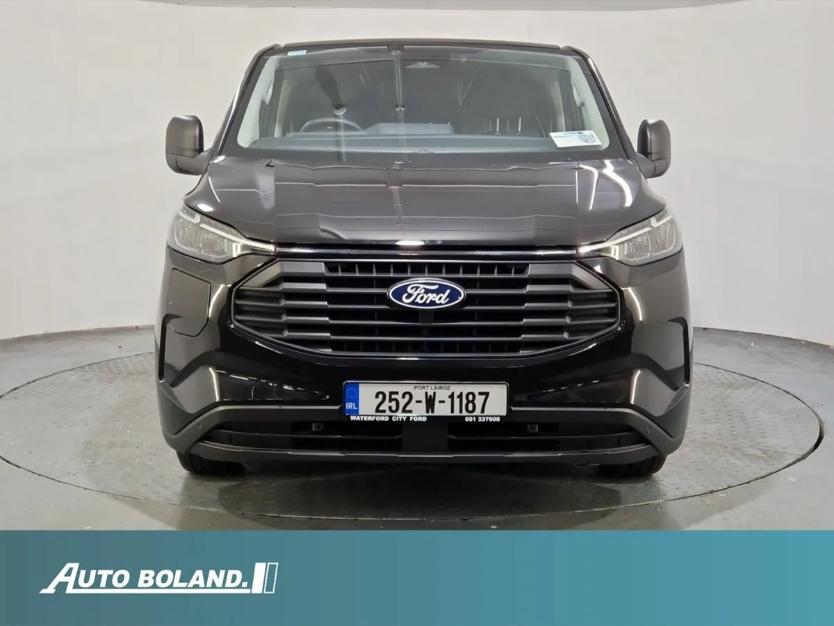 Ford Transit Custom 2.5 PHEV 320 SWB TREND - Image 2