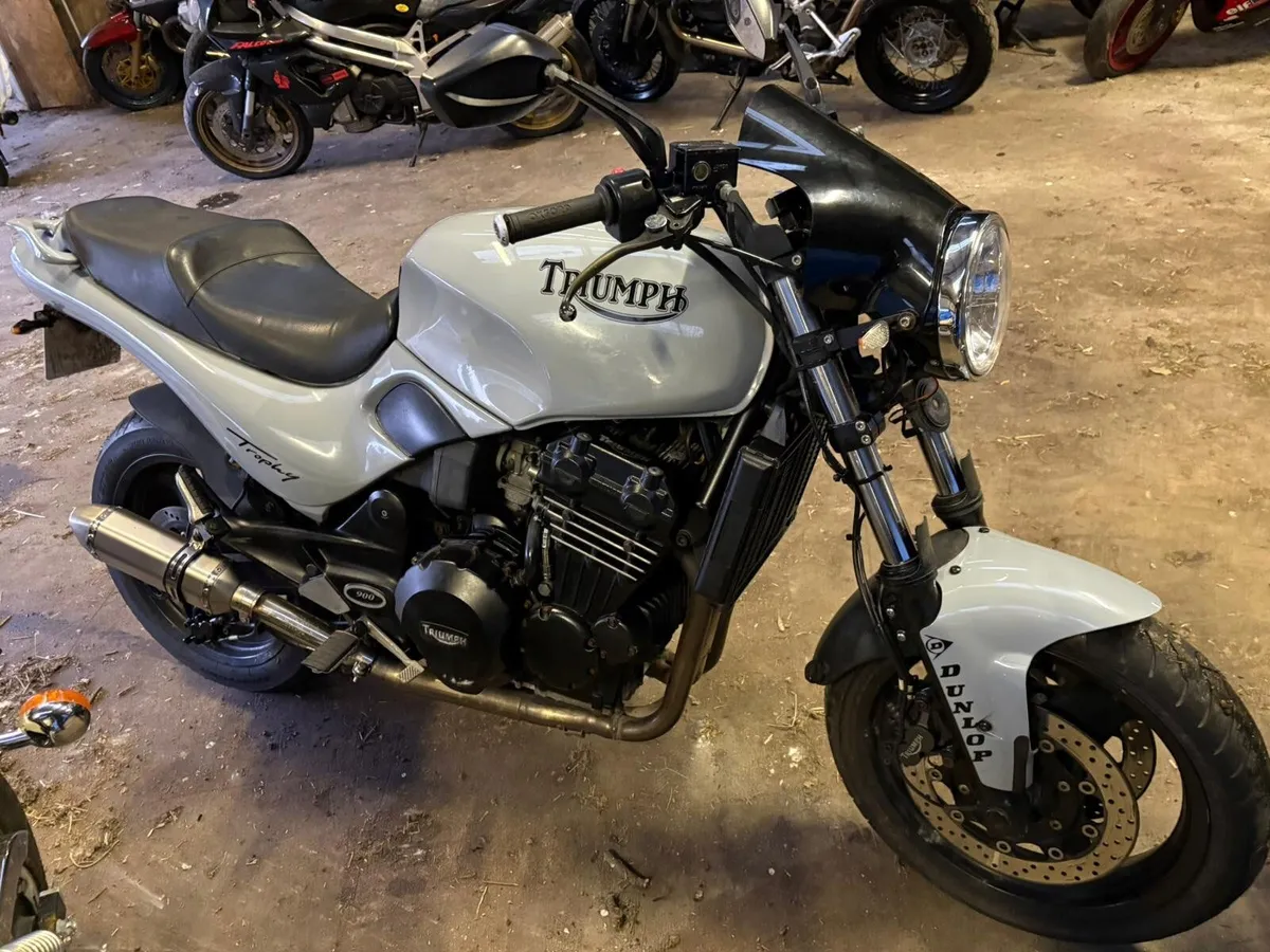 Honda Blackbird,Triumph, Yamaha R6, Kawasaki ZXR 9 - Image 3