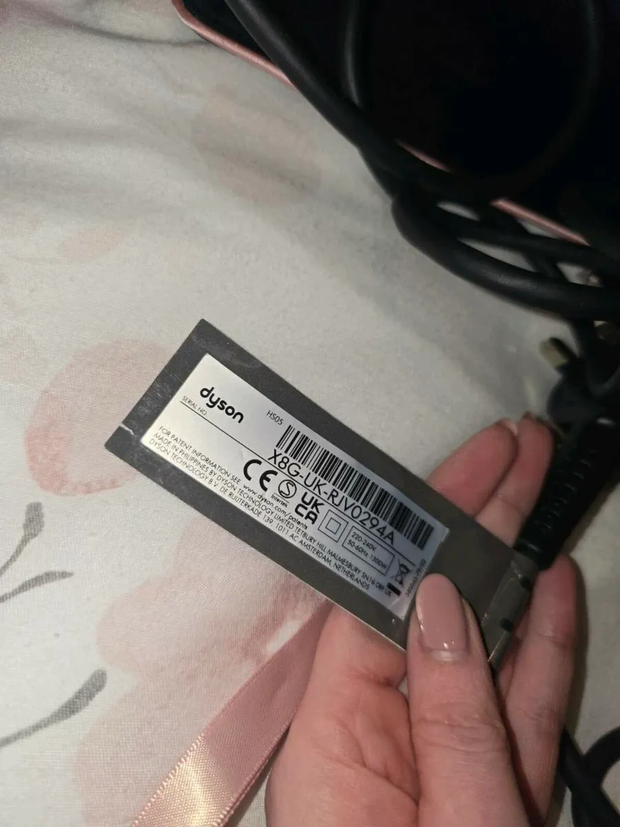 Dyson Airwrap Complete Long Volumise Multi-Styler - Image 3