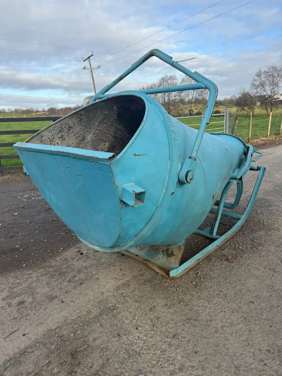 Concrete Skip - Image 3