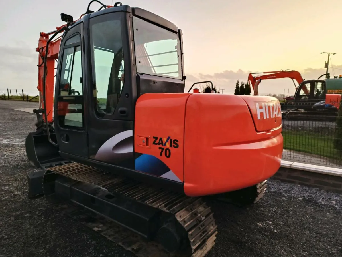 Hitachi Zaxis 70 - Image 2