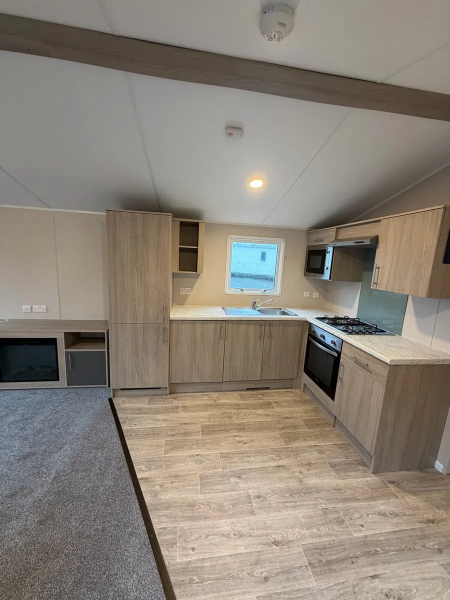 Atlas Festival 36 x 12 x 3 Bed 🔥 2022/23 - Image 4