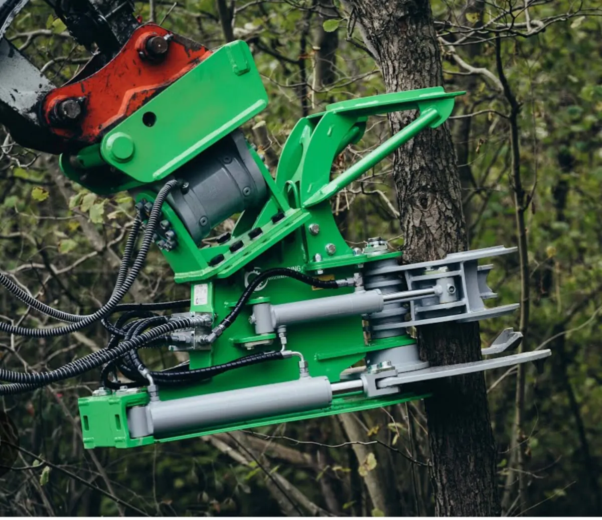 Attachment Hire ,Tree Master Cuts 14” - Image 1