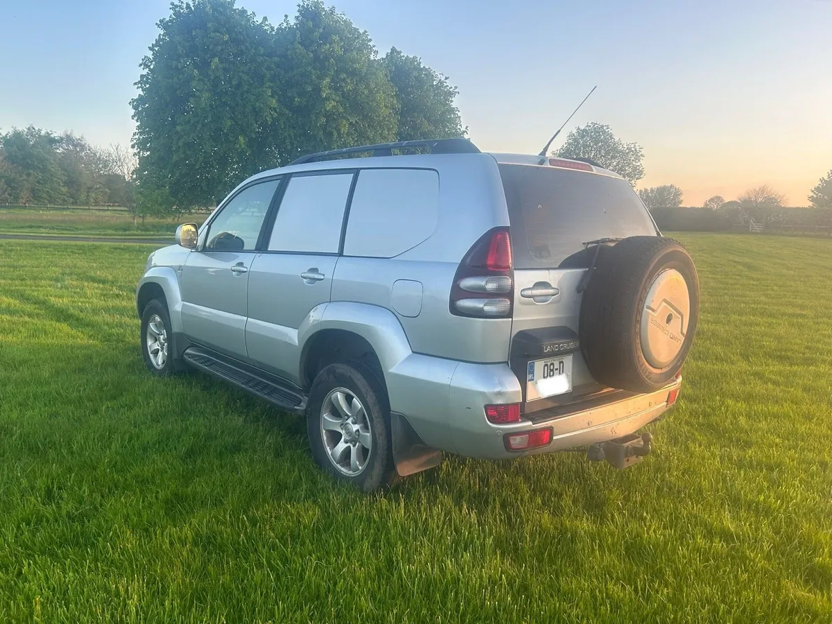 Toyota Land Cruiser - Image 4