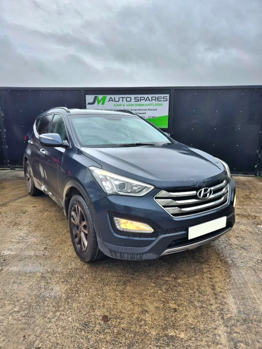 2014 Hyundai Santa Fe 2.2 BREAKING PARTS SPARES ON